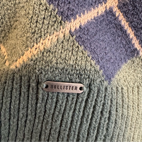 Hollister Cropped Argyle Pattern Cardigan Size Large - Picture 4 of 7
